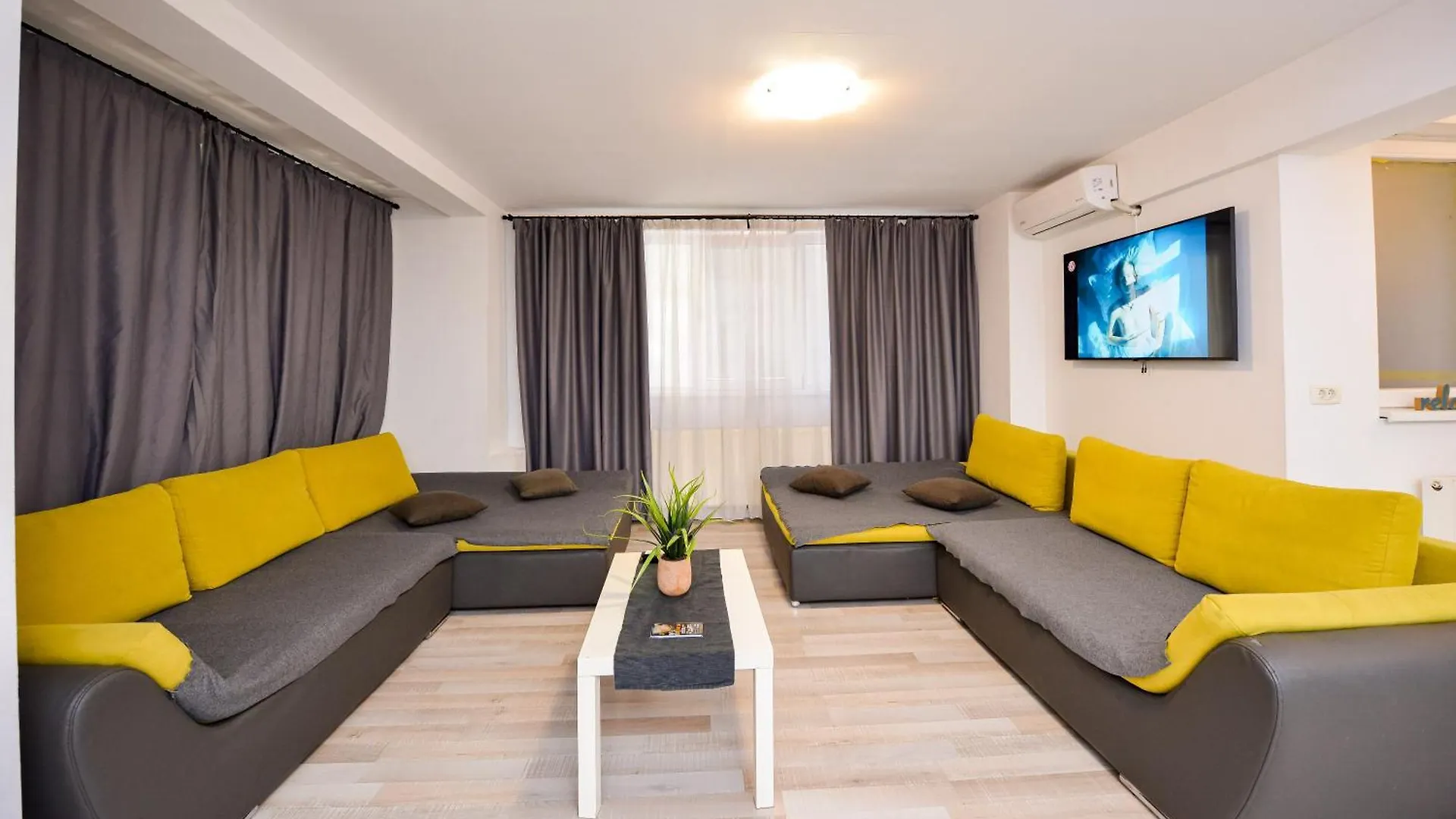 City Center Suite With Terrace Bucureşti