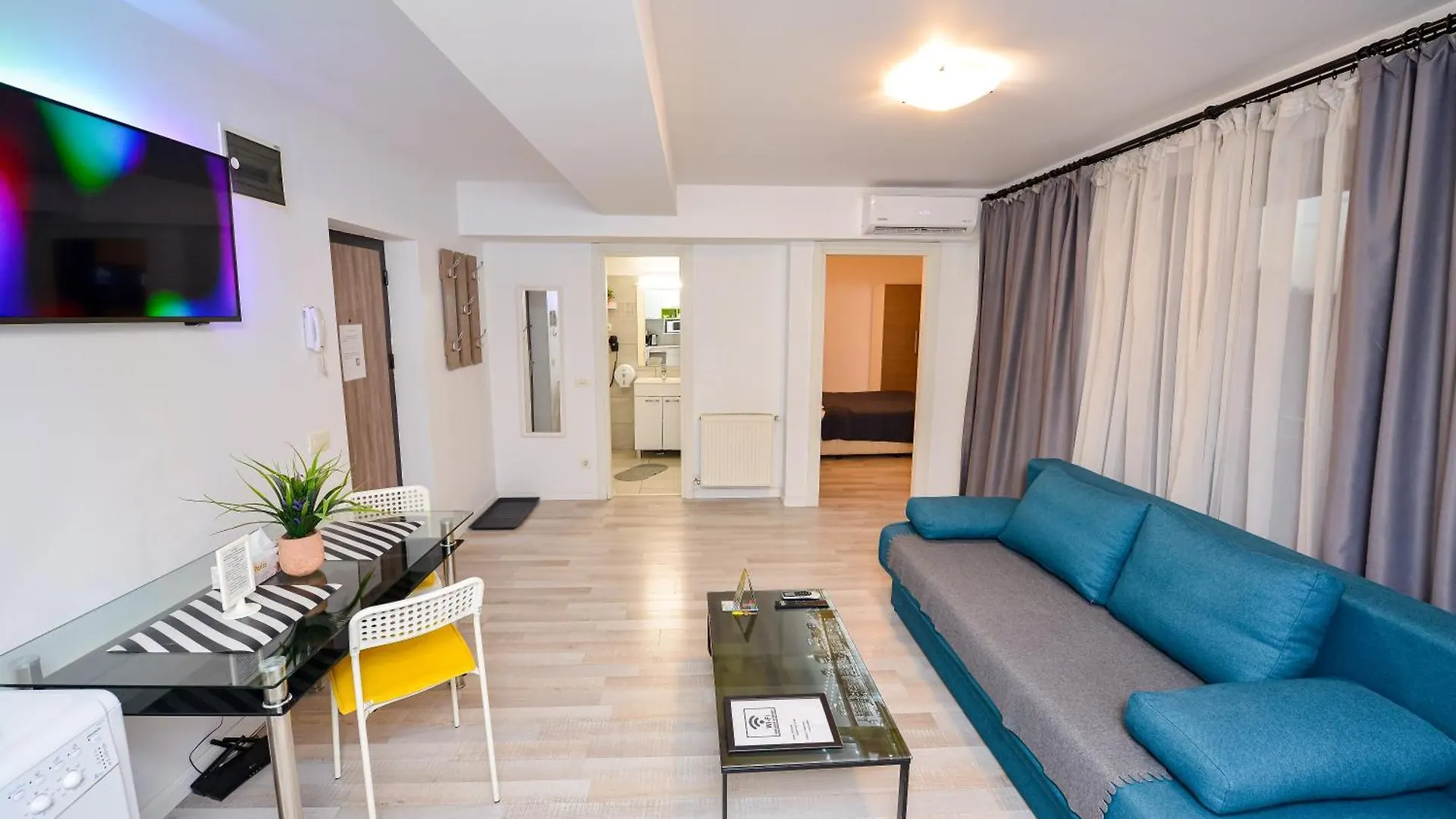 City Center Suite With Terrace Bucureşti 0*,