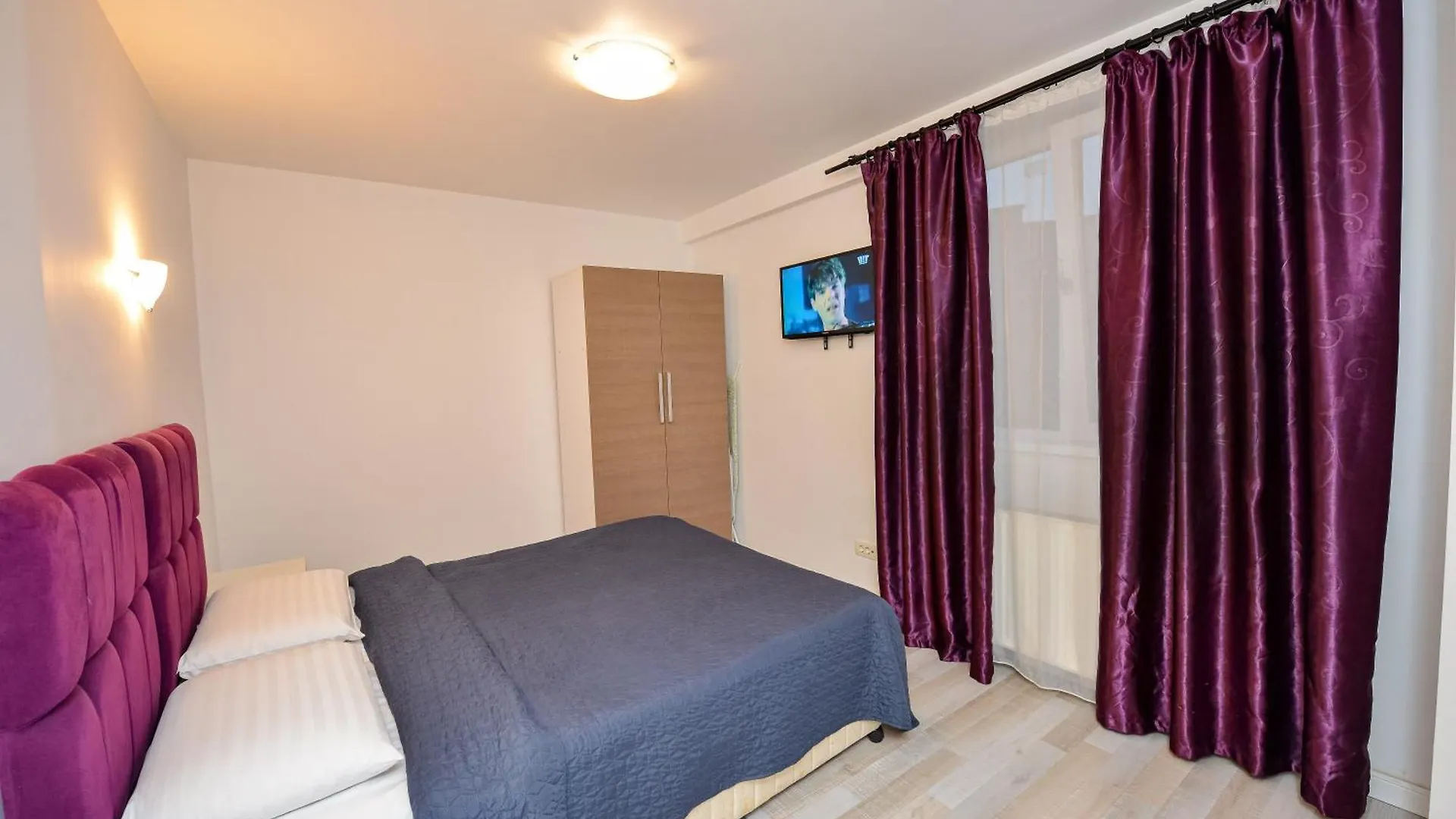 City Center Suite With Terrace بوخارست