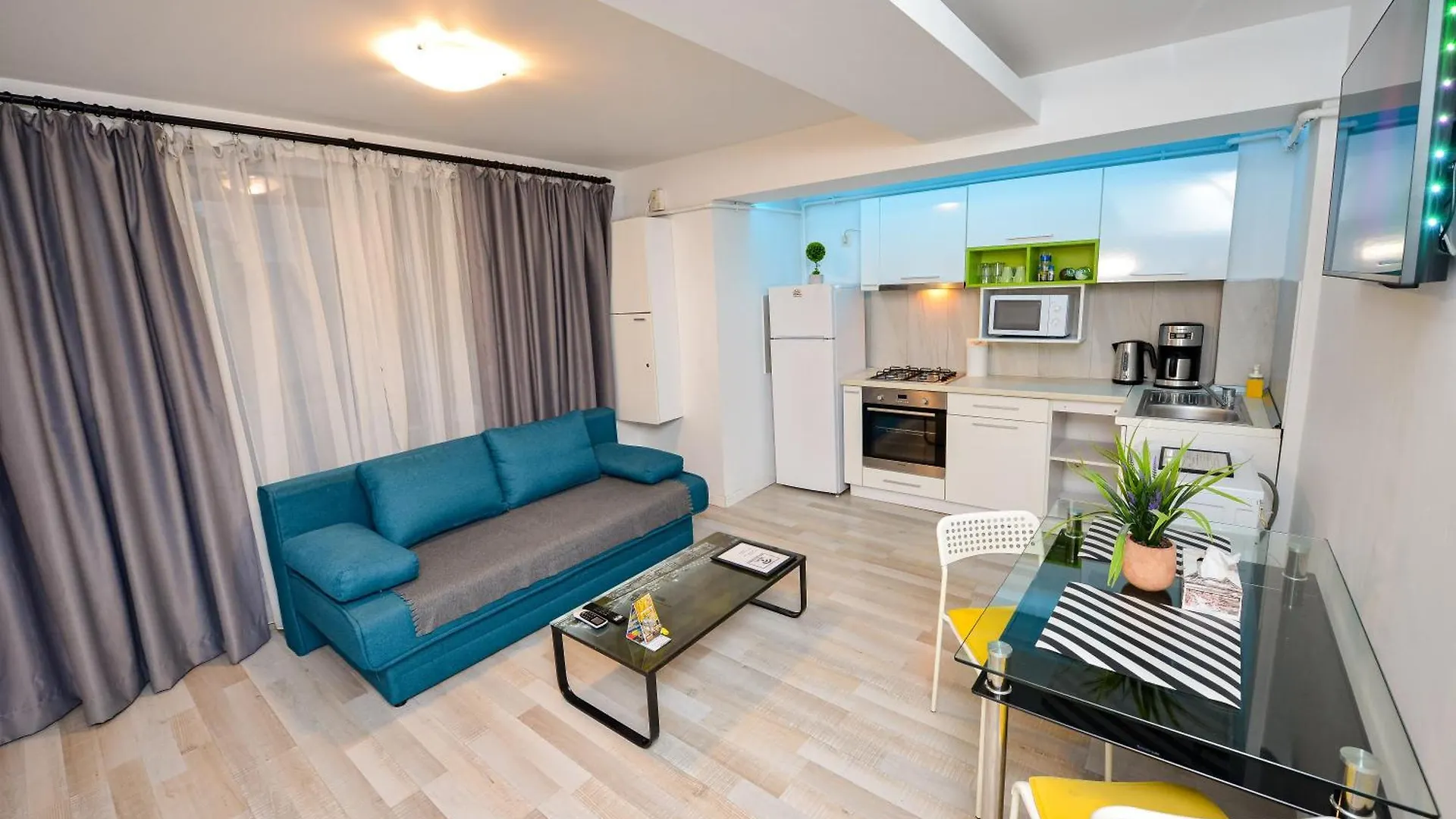 City Center Suite With Terrace Bucureşti Apartament