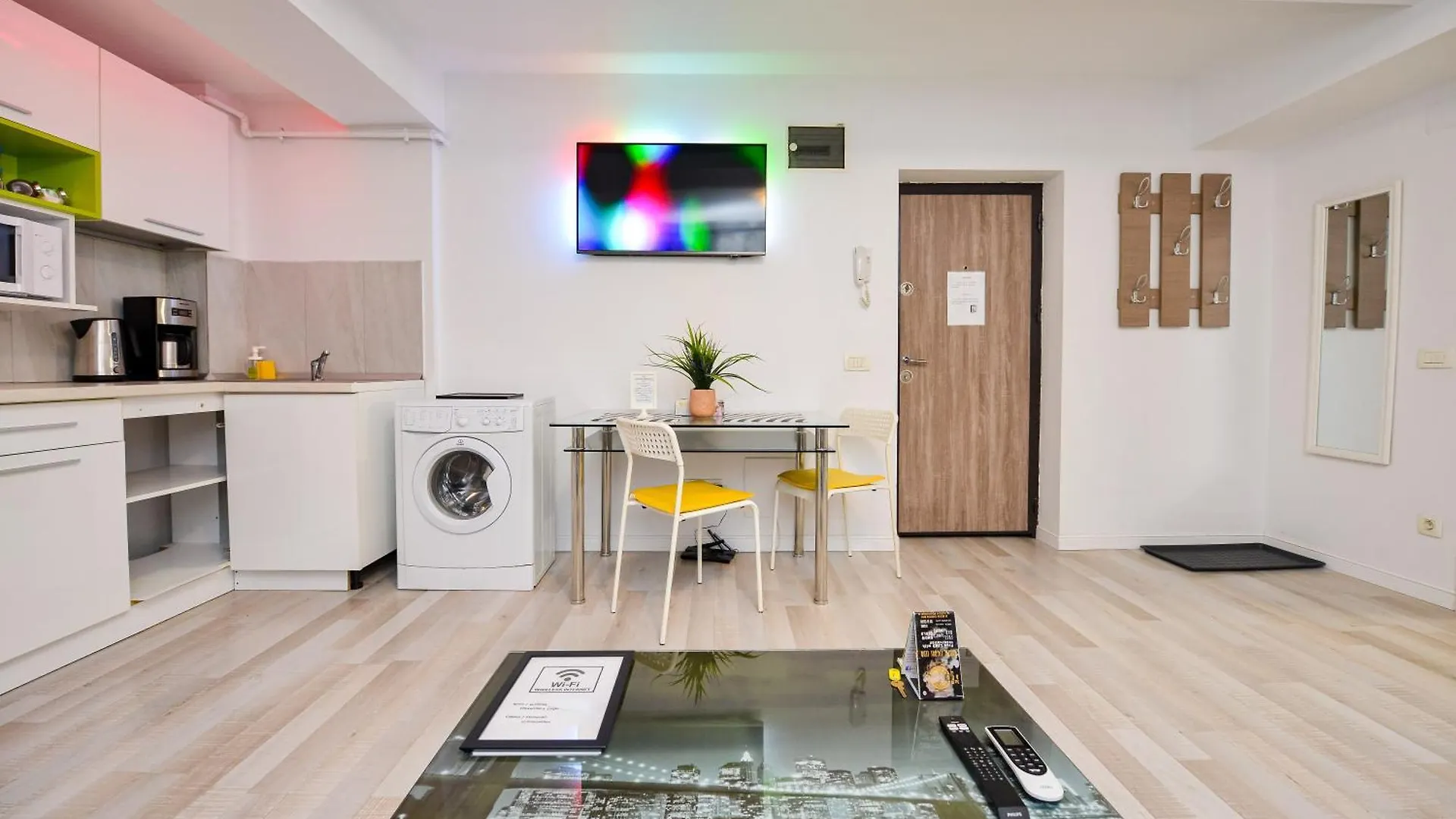 City Center Suite With Terrace بوخارست