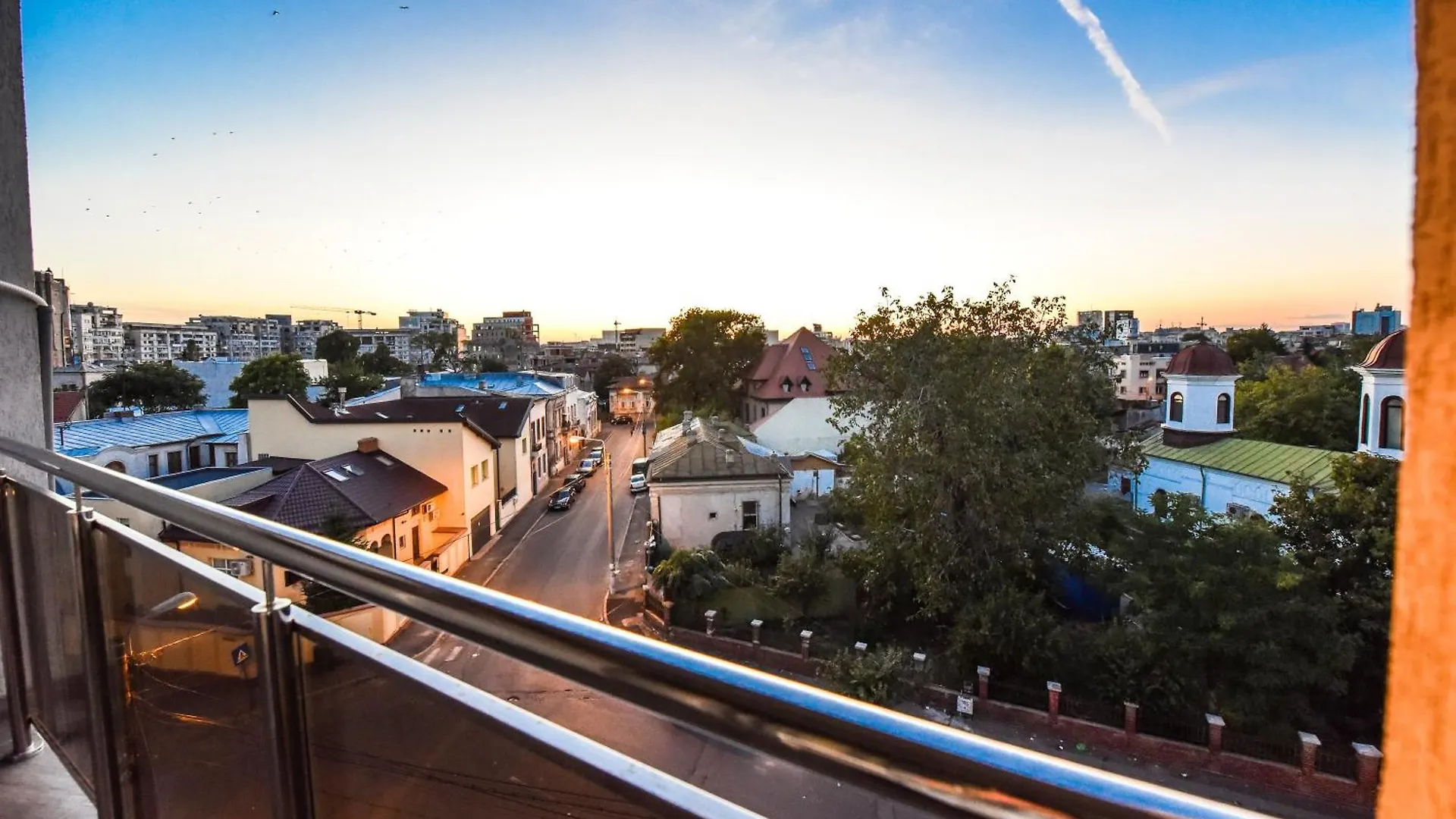 City Center Suite With Terrace بوخارست 0*,